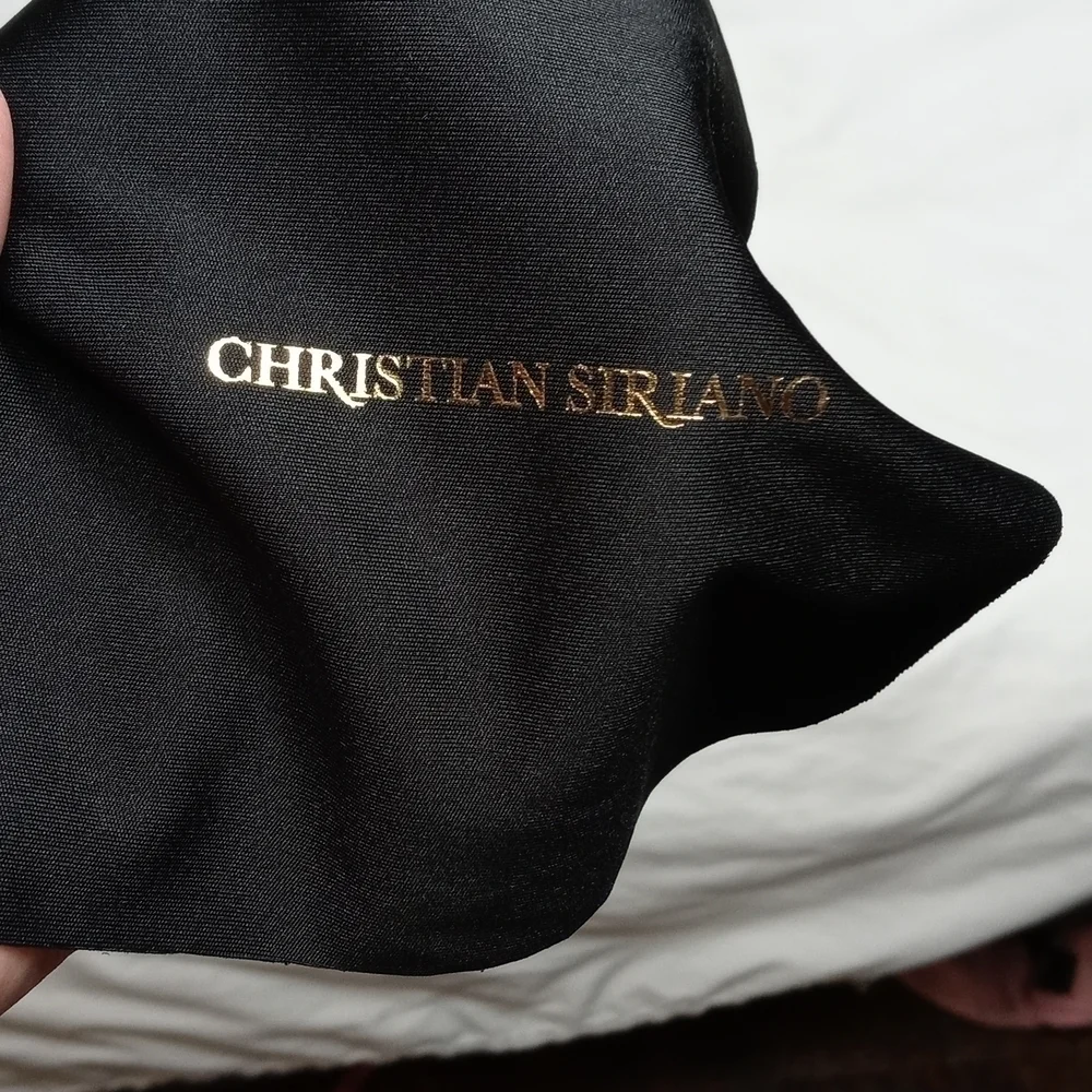 Christian Siriano3 piece glasses cases with one glasses wipe